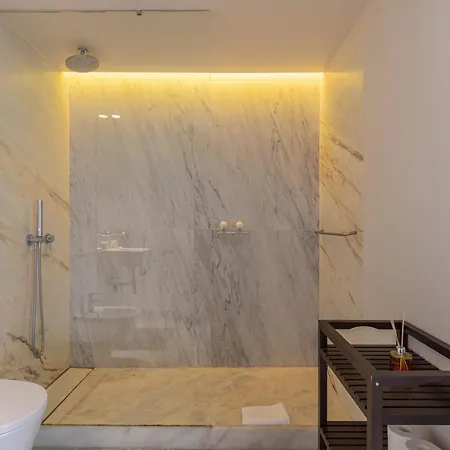 8 Building 403 T2 - River & Garden View Апартаменты
